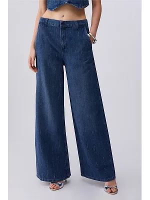 Flare Taş Detaylı Jean